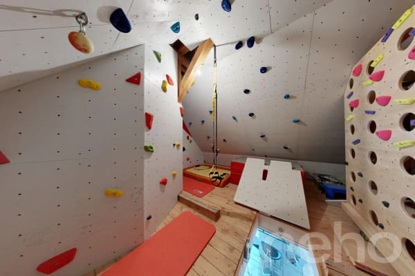 Immobilie in Dotzigen - Aussergewöhnliche 5.5-Zimmer-Maisonette mit Wellnessbereich - Bild 9