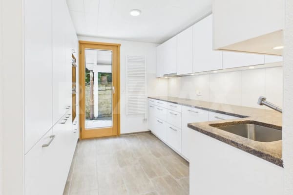 Immobilie in Rümlingen - Kernsaniertes 8-Zimmer-Eigenheim mit viel Raum und Charakter - Bild 5