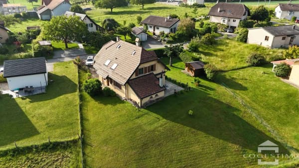 Immobilie in Ballens - Occasion unique! Villa individuelle au coeur du village - Bild 0
