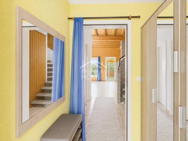 Immobilie in Courtelary - Familienparadies auf mehreren Etagen - Bild 0