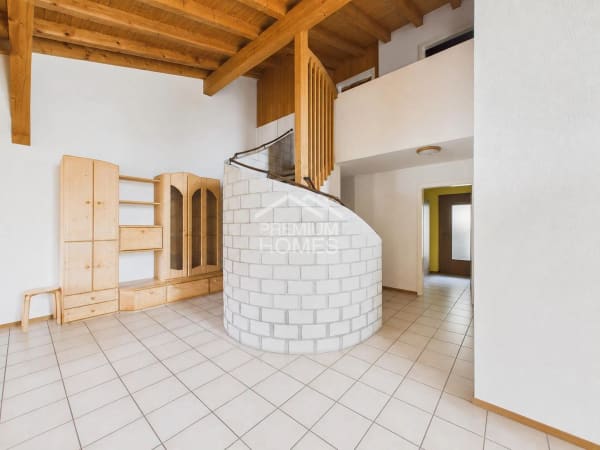 Immobilie in Courtelary - Familienparadies auf mehreren Etagen - Bild 5