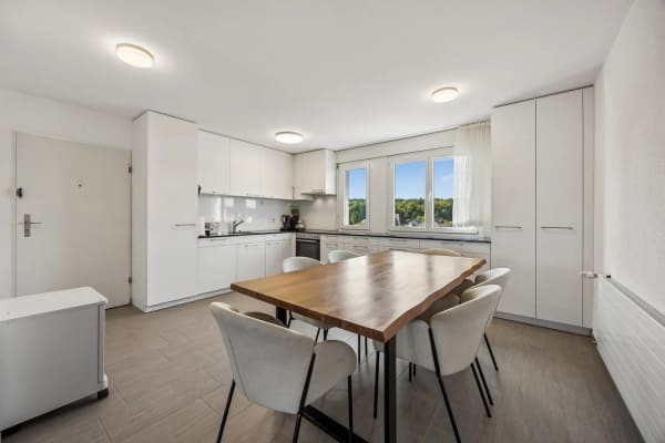 Immobilie in Oberentfelden - Attraktive 4.5-Zimmer-Wohnung im obersten Geschoss mit Lift und neuer Küche - Bild 0