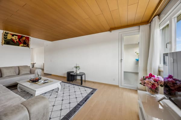 Immobilie in Oberentfelden - Attraktive 4.5-Zimmer-Wohnung im obersten Geschoss mit Lift und neuer Küche - Bild 4