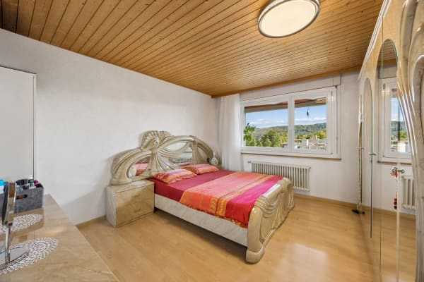 Immobilie in Oberentfelden - Attraktive 4.5-Zimmer-Wohnung im obersten Geschoss mit Lift und neuer Küche - Bild 8