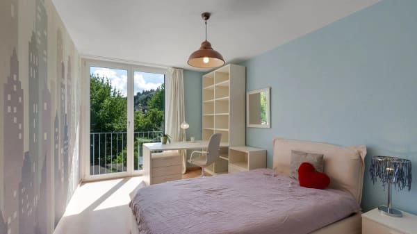 Immobilie in Oberrieden - GemÃ¼tliches 5.5 Zimmer-Reihenmittelhaus mit Garten und zwei Sonnenterr - Bild 6