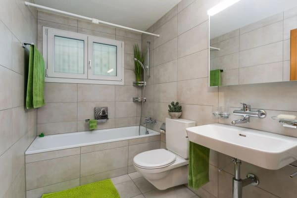 Immobilie in Meierskappel - 2-Familien Chalet mit 6.5 bis 7.5 und 2.5-Zimmer Wohnung, teils mit Seesicht - Bild 29