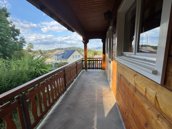 Immobilie in Meierskappel - 2-Familien Chalet mit 6.5 bis 7.5 und 2.5-Zimmer Wohnung, teils mit Seesicht - Bild 9