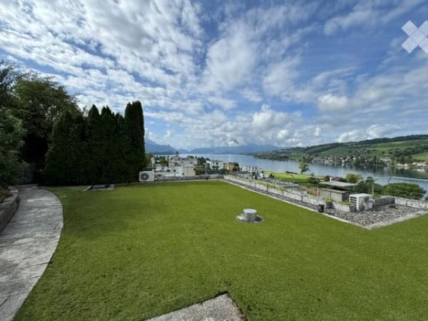 Immobilie in Küssnacht Am Rigi - Attikawohnung mit Terrasse und Dachgarten - Bild 3