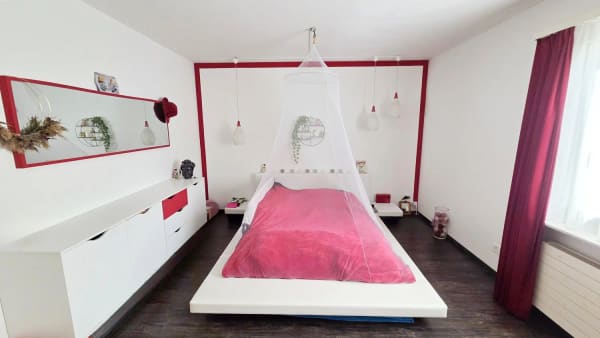 Immobilie in Oetwil Am See - Freistehendes, gut unterhaltenes Einfamilienhaus mit riesigem Wohnraum an grandioser Makrolage - Bild 8