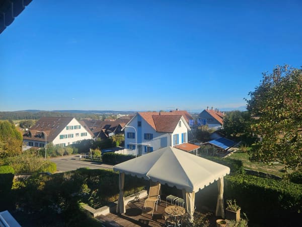 Immobilie in Neerach - 3.5-Zimmer-Wohnung mit schöner Aussicht im steuergünstigen Neerach - Bild 1