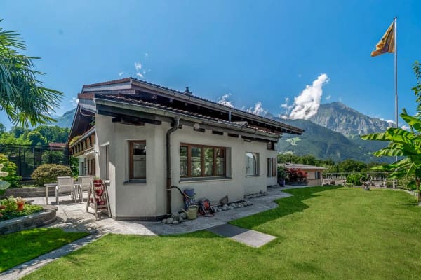 Immobilie in Schattdorf - Doppeleinfamilienhaus mit atemberaubender Panoramaaussicht - Bild 2