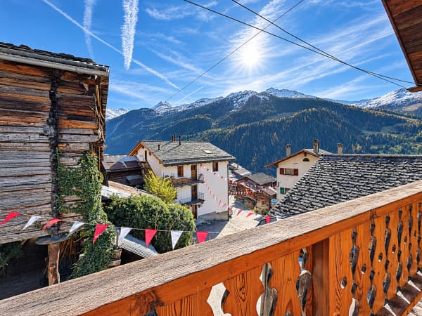 Immobilie in Sarreyer - Chalet à rénover – L'âme d'une grange alpine à Sarreyer - Bild 5