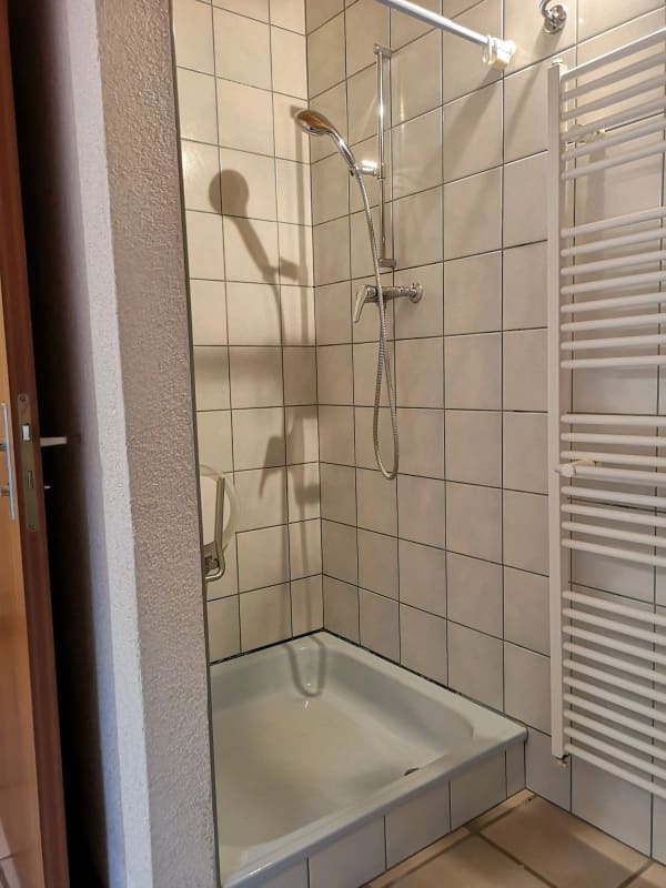 Immobilie in Movelier - Baisse de prix : grand duplex au centre du village avec garage et atelier, libre de suite - Bild 20