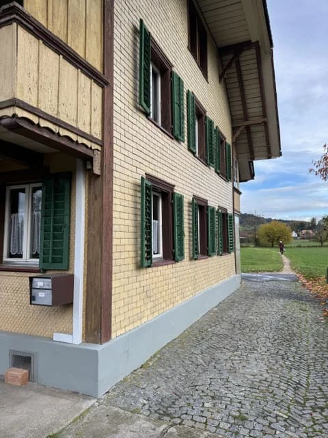 Immobilie in Madiswil - Charmantes 9-Zimmer-Bauernhaus in Madiswil – Juwel mit viel Potenzial - Bild 4