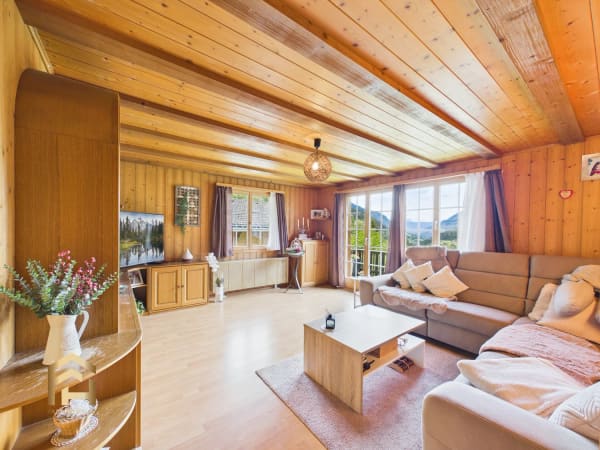 Immobilie in Ernen - Chalet in Ernen als Ferienwohnung oder Erstwohnsitz mit Einliegerwohnu - Bild 1