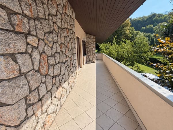 Immobilie in Tremona - Accogliente e caratteristica casa unifamiliare con grande giardino pianeggiante ben curato - Bild 7
