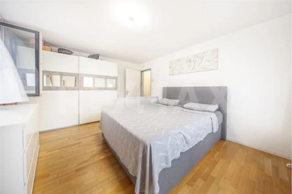 Immobilie in Ibach - Eine zentrale und moderne 4.5-Zimmer-Wohnung in 6438 Ibach-Schwyz - Bild 1