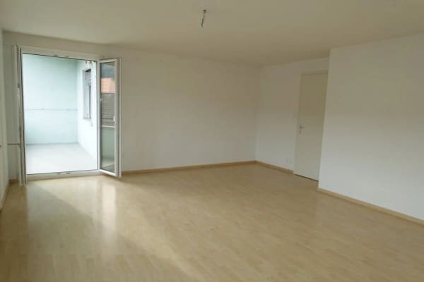 Immobilie in Tramelan - Tramelan - Maison de 2 appartements et atelier, annexe et places de parc, au centre de la localitÃ© - Bild 8