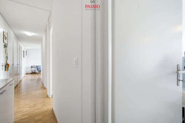 Immobilie in Derendingen - Zentrale & gepflegte 4.5-Zimmer-Wohnung mit unverbaubarer Weitsicht - Bild 10