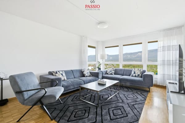 Immobilie in Derendingen - Zentrale & gepflegte 4.5-Zimmer-Wohnung mit unverbaubarer Weitsicht - Bild 2