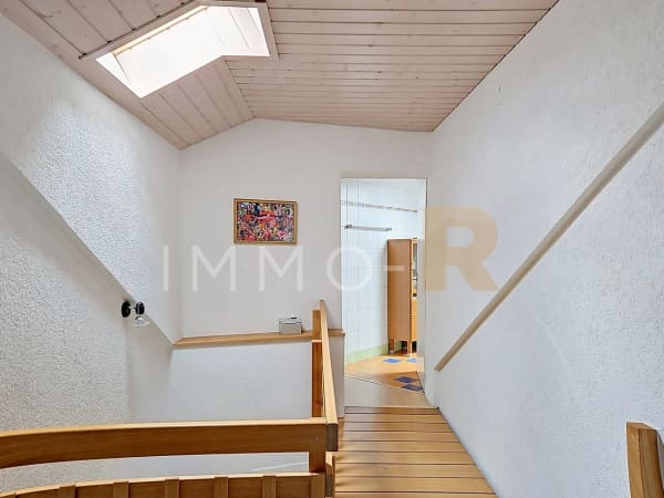 Immobilie in Echarlens - Magnifique villa de 7.5 pièces avec piscine chauffée - Bild 10