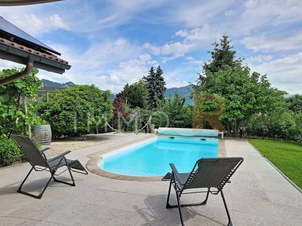 Immobilie in Echarlens - Magnifique villa de 7.5 pièces avec piscine chauffée - Bild 2