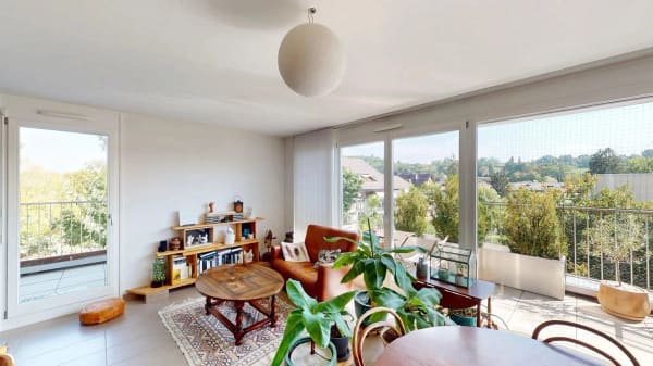Immobilie in La Plaine - Attic 3.5 rooms with large terrace and Léman Express two minutes away! - Bild 2