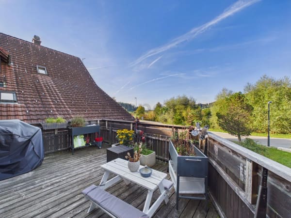 Immobilie in Madetswil - SÃ¼dwest-Terrasse (22 mÂ²), FernwÃ¤rme, Garagenbox, Aussenparkplatz & Eigener GemÃ¼segarten in Madetswil! - Bild 10