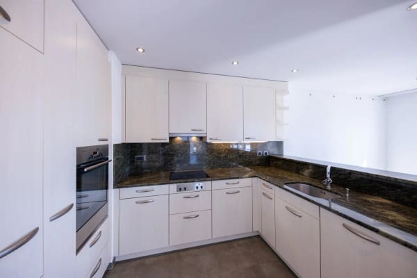 Immobilie in Schwerzenbach - Moderne 3.5-Zimmerwohnung mit grossem Balkon nach Süden in Schwerzenbach - Bild 3