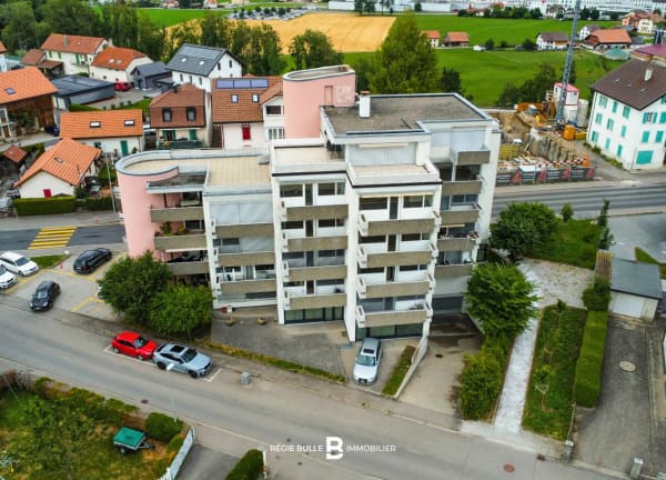 Immobilie in Broc - BROC - Magnifique appartement de 4.5 pièces entièrement rénové - Bild 14