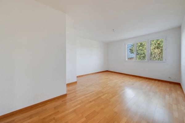 Immobilie in Echichens - Lumineux duplex 5,5 pièces avec balcon - Bild 6