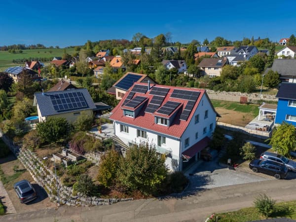Immobilie in Rünenberg - Raumwunder mit Blick ins Grüne - Bild 2