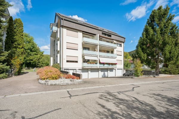 Immobilie in Thürnen - 5.5-Zimmer-Eigentumswohnung im Dachgeschoss mit Aussicht - Bild 0