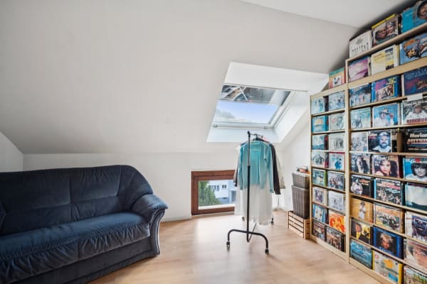 Immobilie in Thürnen - 5.5-Zimmer-Eigentumswohnung im Dachgeschoss mit Aussicht - Bild 11