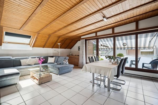 Immobilie in Thürnen - 5.5-Zimmer-Eigentumswohnung im Dachgeschoss mit Aussicht - Bild 4