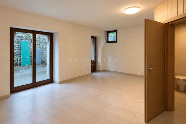 Immobilie in Tegna - Caratteristica casa ticinese con piazzetta privata - Bild 7