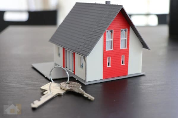 Immobilie in Steinach - Off-Market: Zweifamilienhaus mit Garten & Photovoltaik - Bild 0