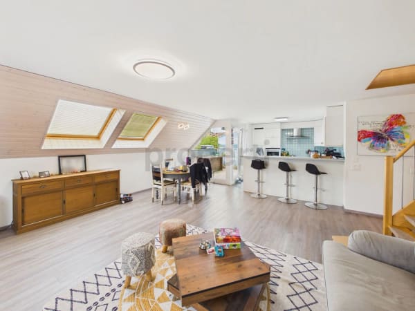 Immobilie in Froideville - En Duplex, Belle LuminositÃ©, Balcon PrivÃ© EnsoleillÃ©, Chauffage au Sol, AccÃ¨s Fauteuil Roulant avec Ascenseur & Ã‰coles Ã  90m ! - Bild 1