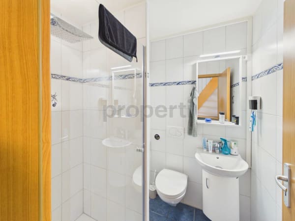 Immobilie in Froideville - En Duplex, Belle LuminositÃ©, Balcon PrivÃ© EnsoleillÃ©, Chauffage au Sol, AccÃ¨s Fauteuil Roulant avec Ascenseur & Ã‰coles Ã  90m ! - Bild 8