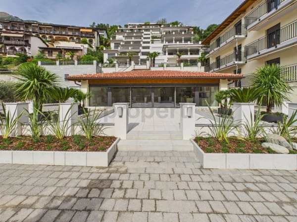 Immobilie in Brissago - Ampia Metratura, Palazzina Restaurata a Nuovo // GrosszÃ¼gige WohnflÃ¤che, Komplett Saniert! - Bild 0