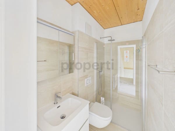 Immobilie in Brissago - Ampia Metratura, Palazzina Restaurata a Nuovo // GrosszÃ¼gige WohnflÃ¤che, Komplett Saniert! - Bild 8