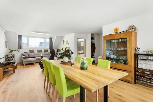 Immobilie in Hosenruck - Wohnen mit Charme und Weitsicht - neuwertige Dachmaisonette - Bild 0