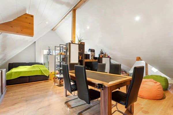 Immobilie in Hosenruck - Wohnen mit Charme und Weitsicht - neuwertige Dachmaisonette - Bild 10