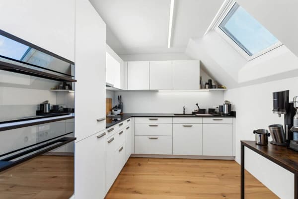Immobilie in Hosenruck - Wohnen mit Charme und Weitsicht - neuwertige Dachmaisonette - Bild 4