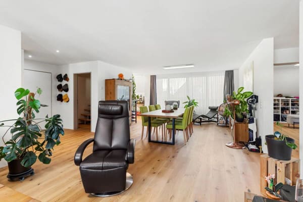Immobilie in Hosenruck - Wohnen mit Charme und Weitsicht - neuwertige Dachmaisonette - Bild 5