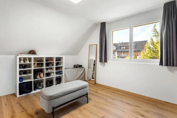 Immobilie in Hosenruck - Wohnen mit Charme und Weitsicht - neuwertige Dachmaisonette - Bild 7