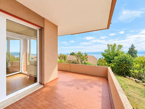 Immobilie in Chez-le-bart - Un appartement gÃ©nÃ©reux avec vue sur le lac et les Alpes - Bild 7