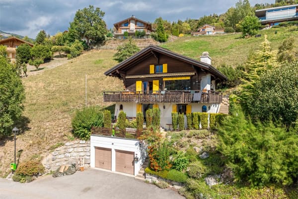 Immobilie in Icogne - Beau chalet avec vue imprenable et studio indépendant - Bild 0