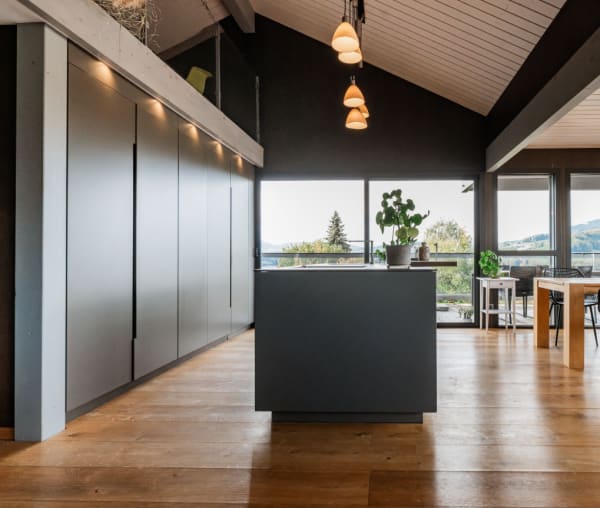 Immobilie in Pont-la-ville - Magnifique appartement en attique de 4.5 pièces à Pont-la-Ville - Bild 1