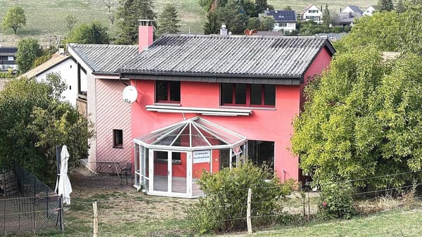 Immobilie in Hersberg - Sonniges  5.5-Zimmer-Einfamilienhaus in ruhiger Lage - Bild 0